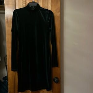 Velvet Green Long Sleeve Dress